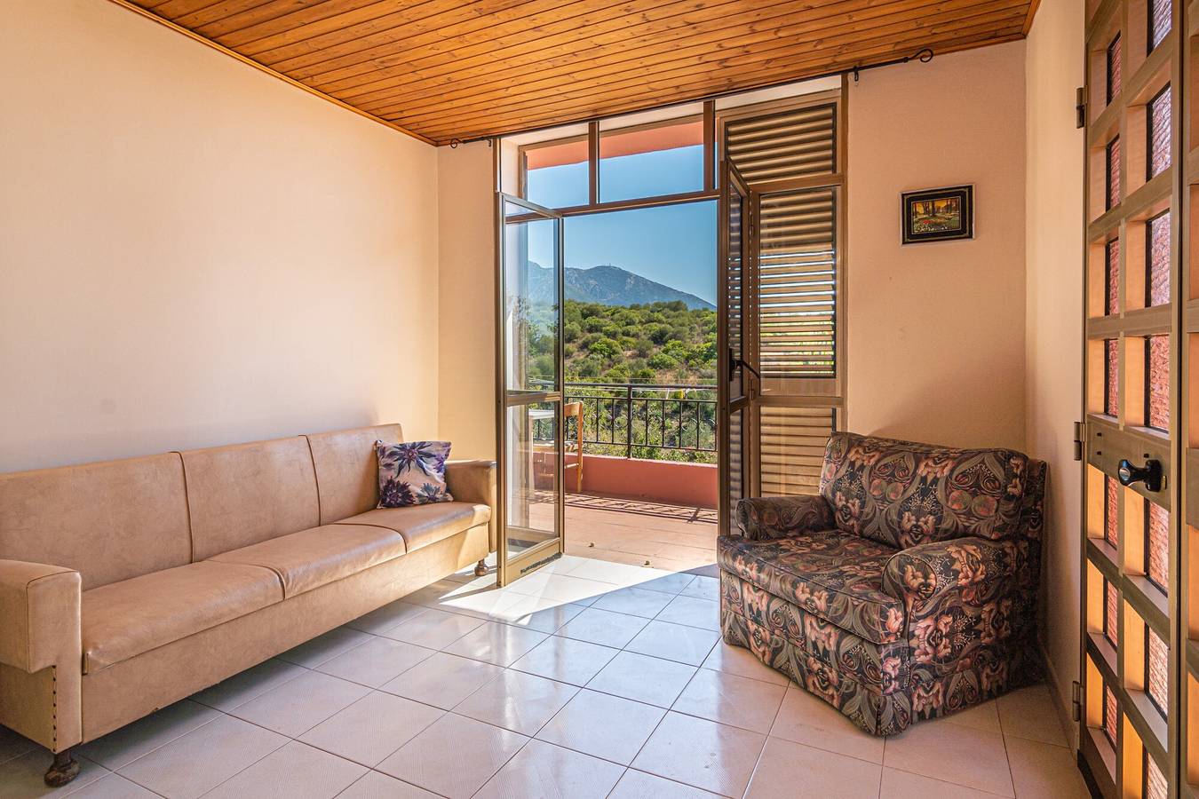 Casa de vacaciones 'Casa Teresa' con vistas a la montaña, balcón y aire acondicionado in Iglesias, Iglesiente