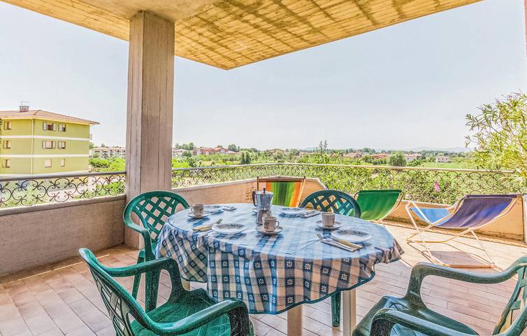 Gîte pour 5 personnes, avec jardin ainsi que terrasse et piscine, animaux acceptés à Tuoro sul Trasimeno - 4
