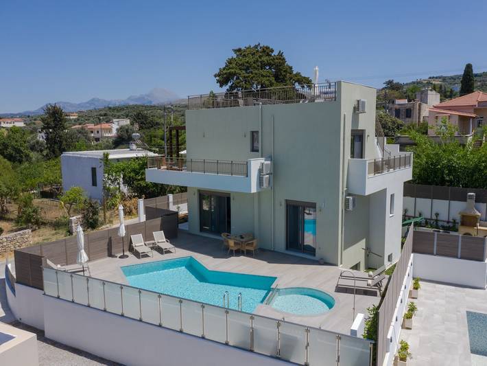 Ferienhaus für 10 Personen, mit Garten und Pool