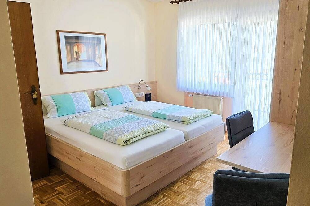 Double room - Hotel-Pension and Weinstube Wendland in Wintrich, Bernkastel-Kues