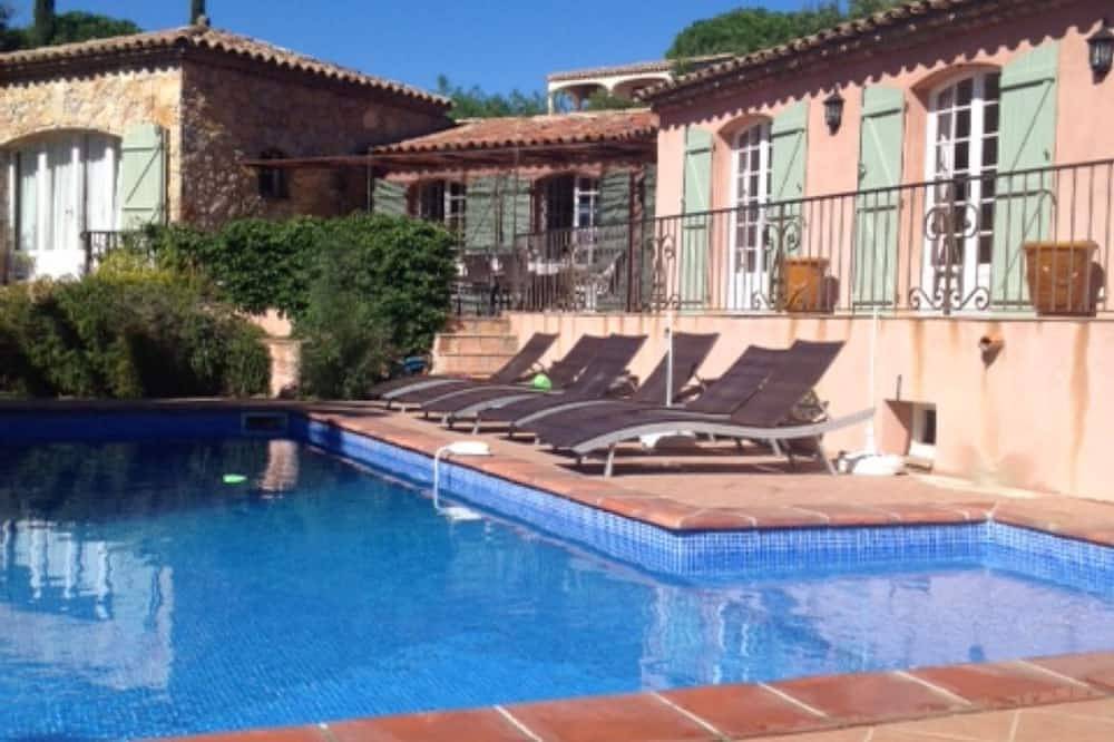 Casa vacanza a Var a partire da 349€ a notte
