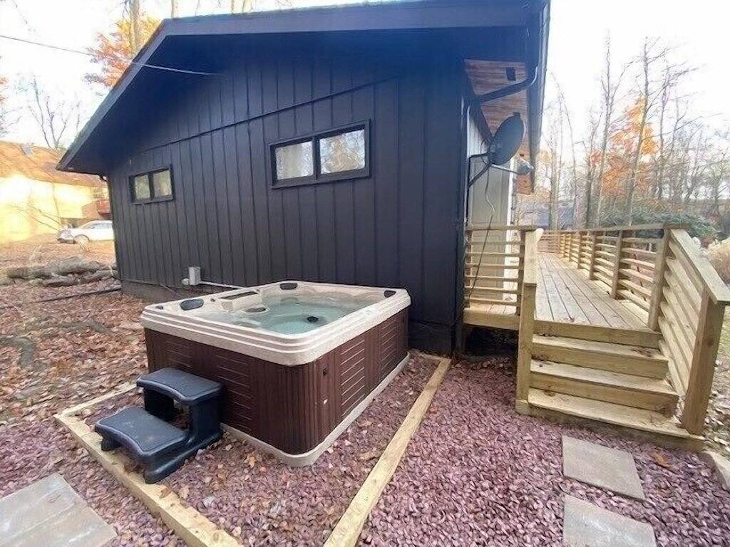 Harmonious Mountain Memories Await! in Hickory Run State Park