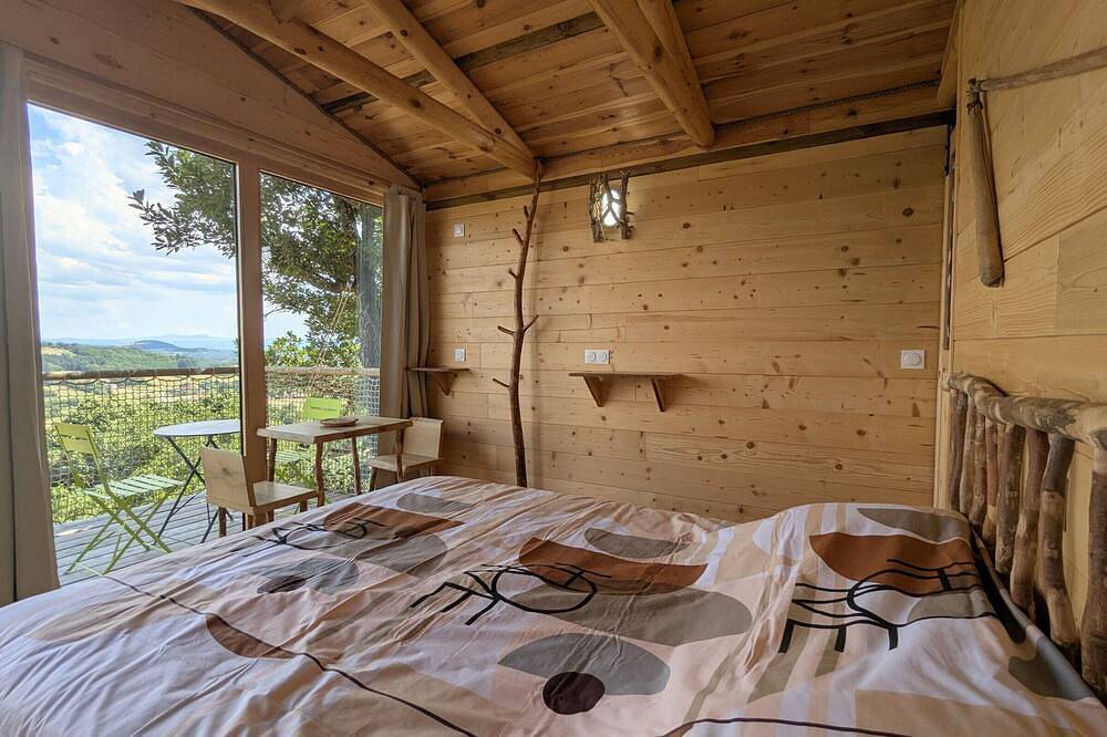\"La cabane\", la roseraie de Zoubiroux in Saint-Paulien, Macizo Central