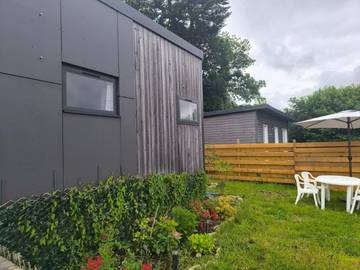 Maison de campagne pour 4 personnes, avec jardin à Laz
