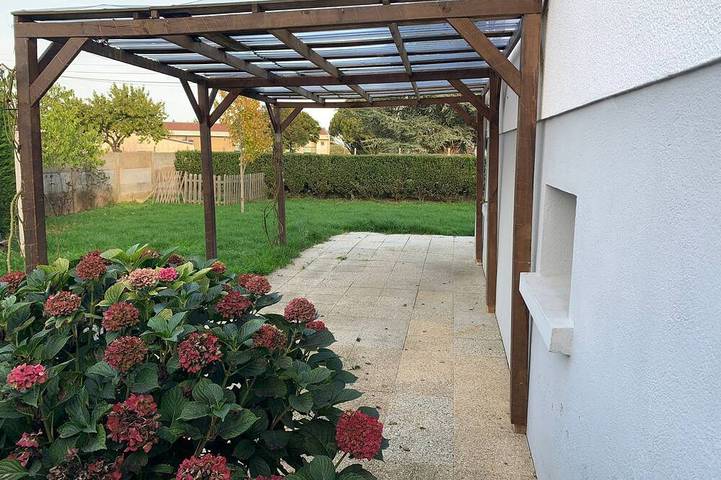 Location de vacances pour 6 personnes, avec jardin et terrasse à Chantonnay - 4