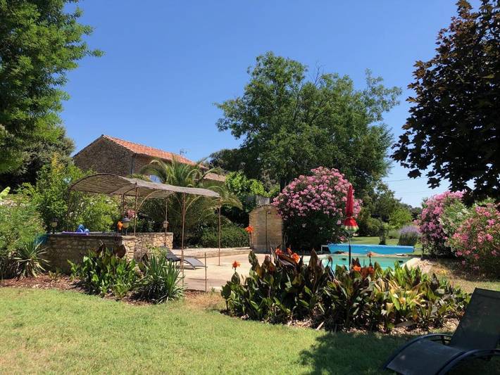 Chambre d’hôte pour 2 personnes, avec piscine ainsi que jardin et vue à Bollène - 2