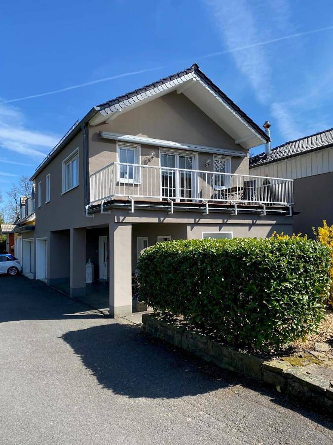 Ferienwohnung für 4 Personen, mit Balkon und Terrasse sowie Ausblick