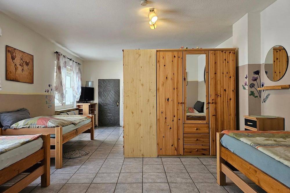Ganze Wohnung, App O1, 2- 3 Personen, 23km bis Frankfurt – Nord in Ober-Mörlen, Wetterau
