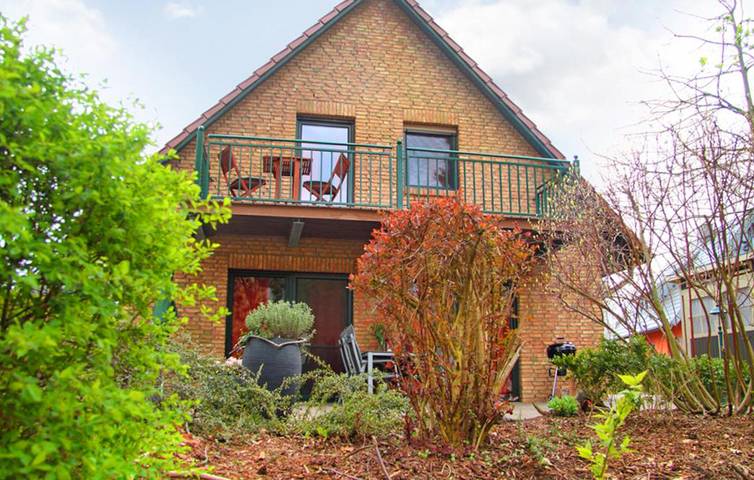 Ferienhaus für 6 Personen, mit Terrasse und Garten sowie Seeblick, mit Haustier an der Müritz