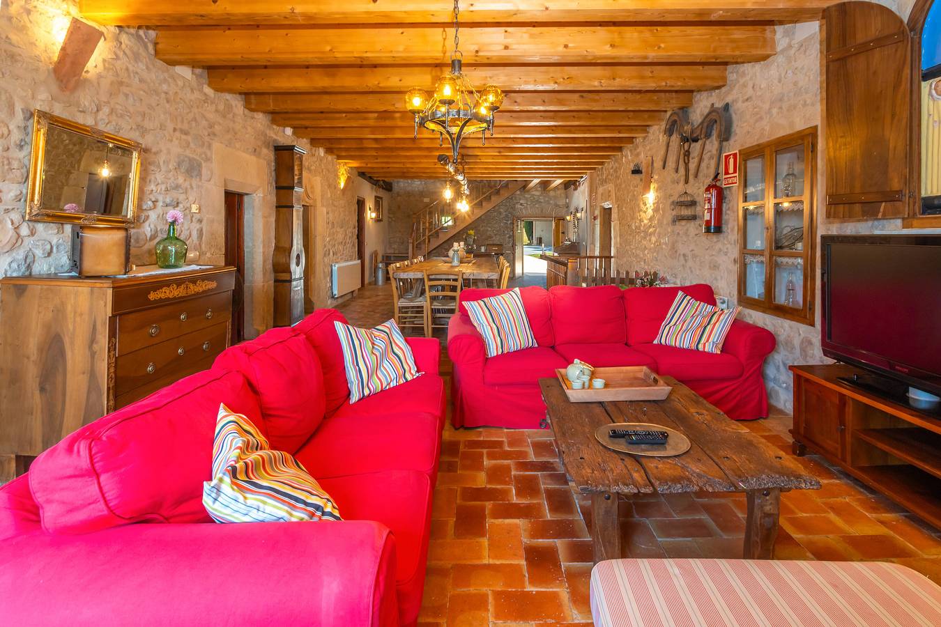 Ferienhaus 'Mas' mit Bergblick, Wi-Fi und Klimaanlage in Fontcoberta, Pla de l'Estany