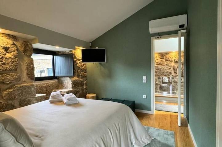 Gîte pour 12 personnes, avec jardin et balcon dans Alpendurada - 2