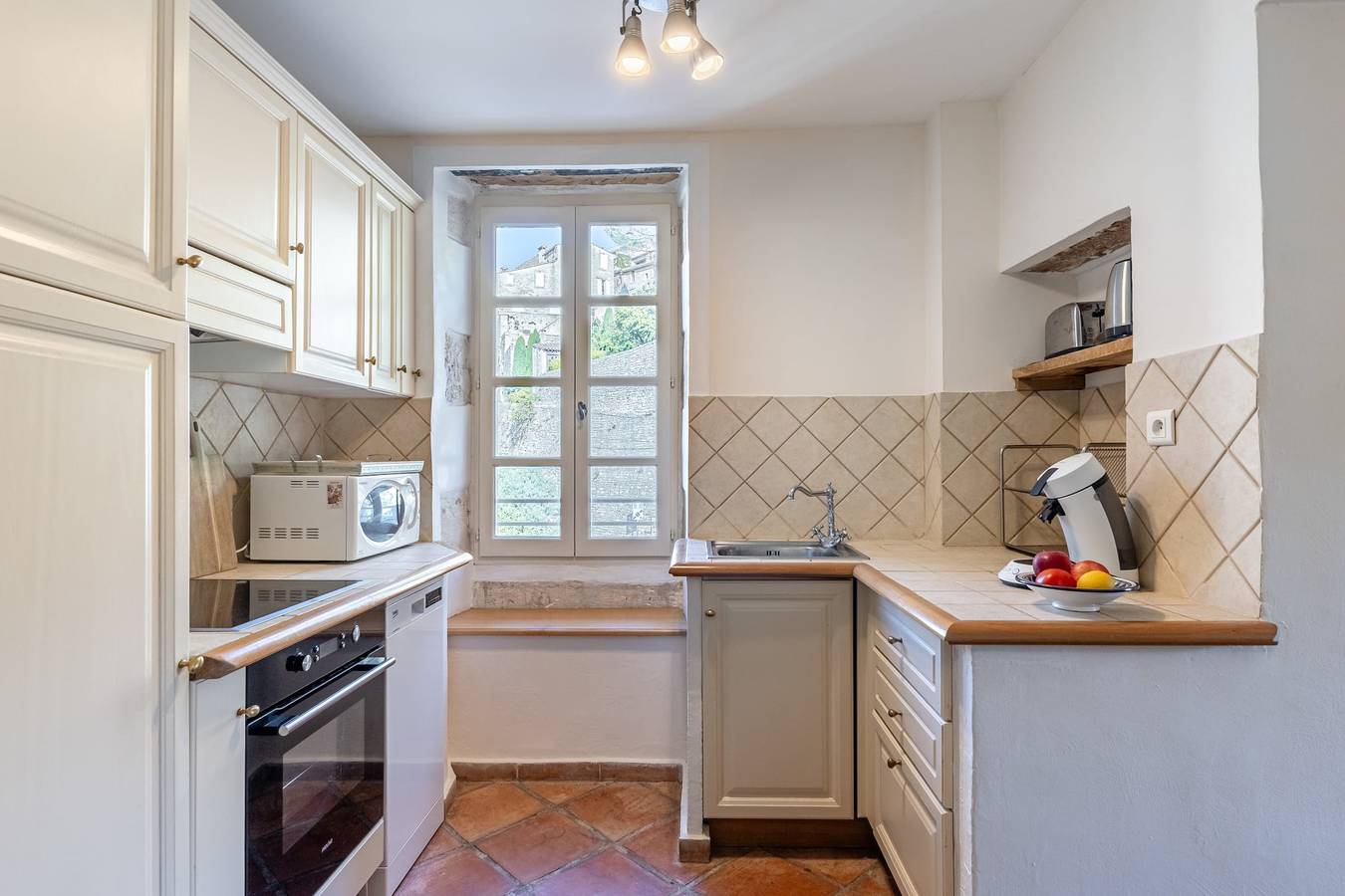 Ganze Wohnung, Ferienwohnung für 4 Personen mit Terrasse in Bonnieux, Regionaler Naturpark Luberon
