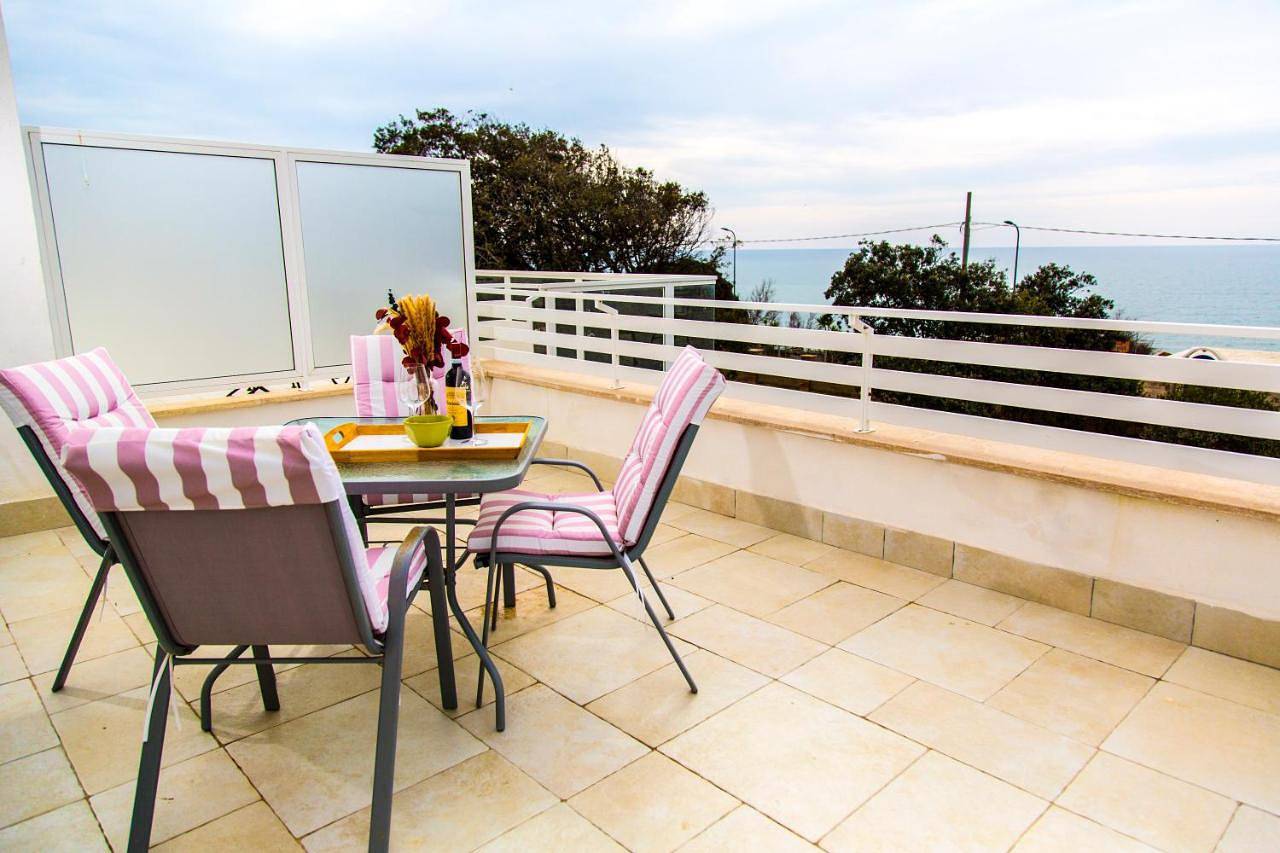 Villa Effe a Lavinio - front of the sea in Anzio, Provincia di Roma