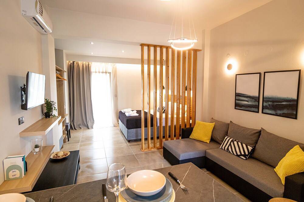 Ganze Wohnung, Elysian Luxury Studio 2 in Roda, Korfu