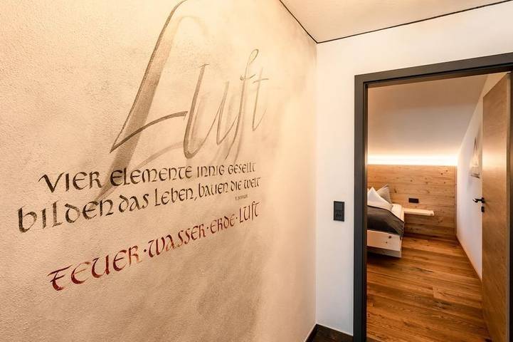 Ferienwohnung für 3 Personen, mit Balkon und Garten sowie Sauna