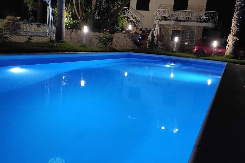 Appartamento in villa con piscina in Giarre, Etna