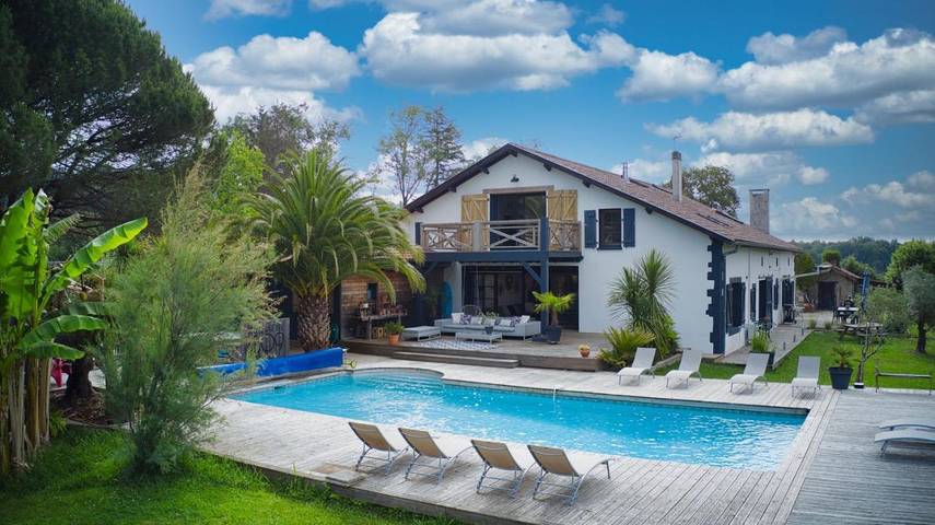 Maison de vacances pour 5 personnes, avec Terrasse et Jardin ainsi que Piscine et Vue