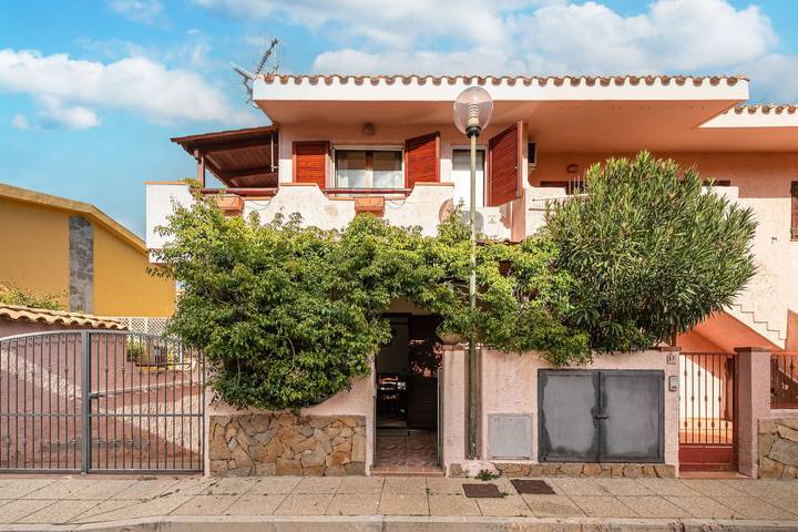 Holiday Home "Maya" with Mountain View, Private Terrace and Air Conditioning in Crabonaxa/Villasimius, Villasimius