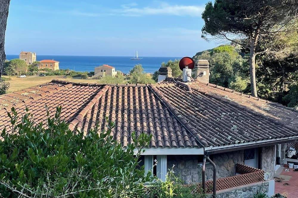 Villa 300m from the beach of Tagliata di Ansedonia in Ansedonia, Maremma