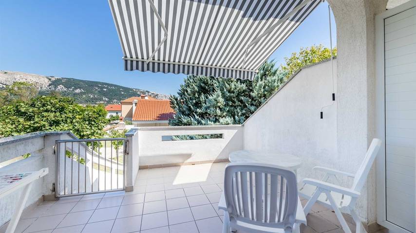 Ferienwohnung für 4 Personen, mit Terrasse in Baska - 3