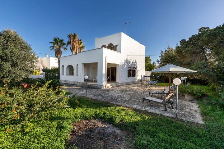 Maison de vacances pour 12 personnes, avec jardin à Rosa Marina