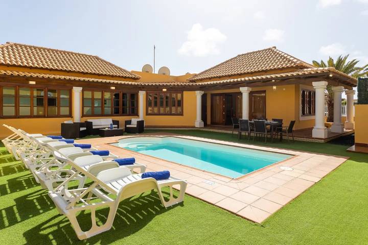 Chalet para 6 personas, con jardín en Parque Natural de Corralejo - 2
