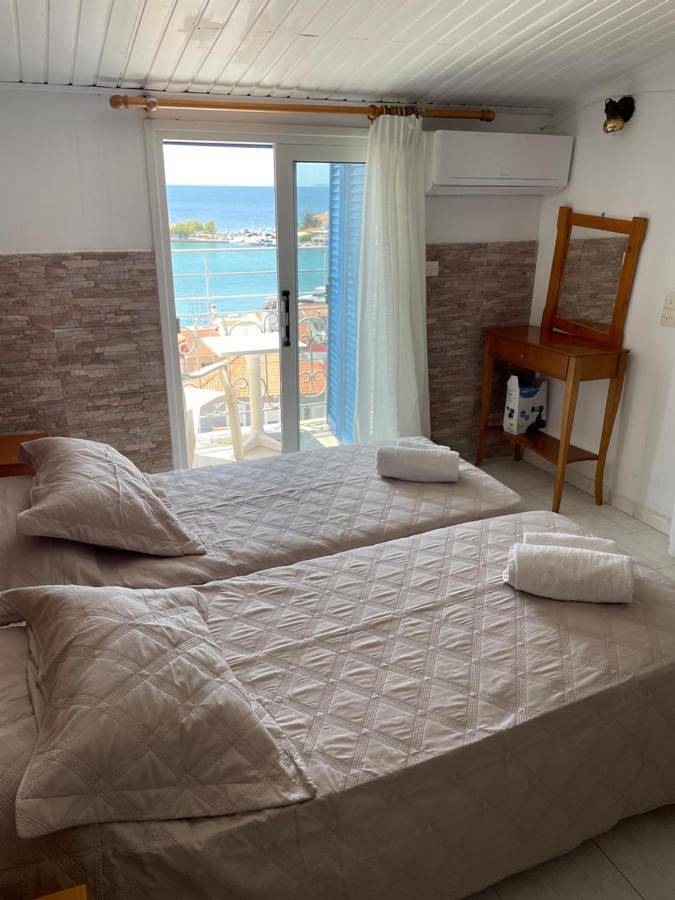 Maison d’hôte pour 2 personnes, avec vue ainsi que piscine et balcon