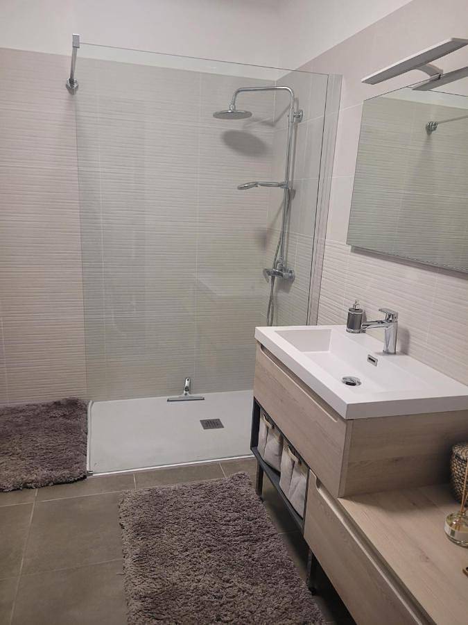 Gîte pour 2 personnes, avec jardin, adapté aux familles à Le Soler - 4