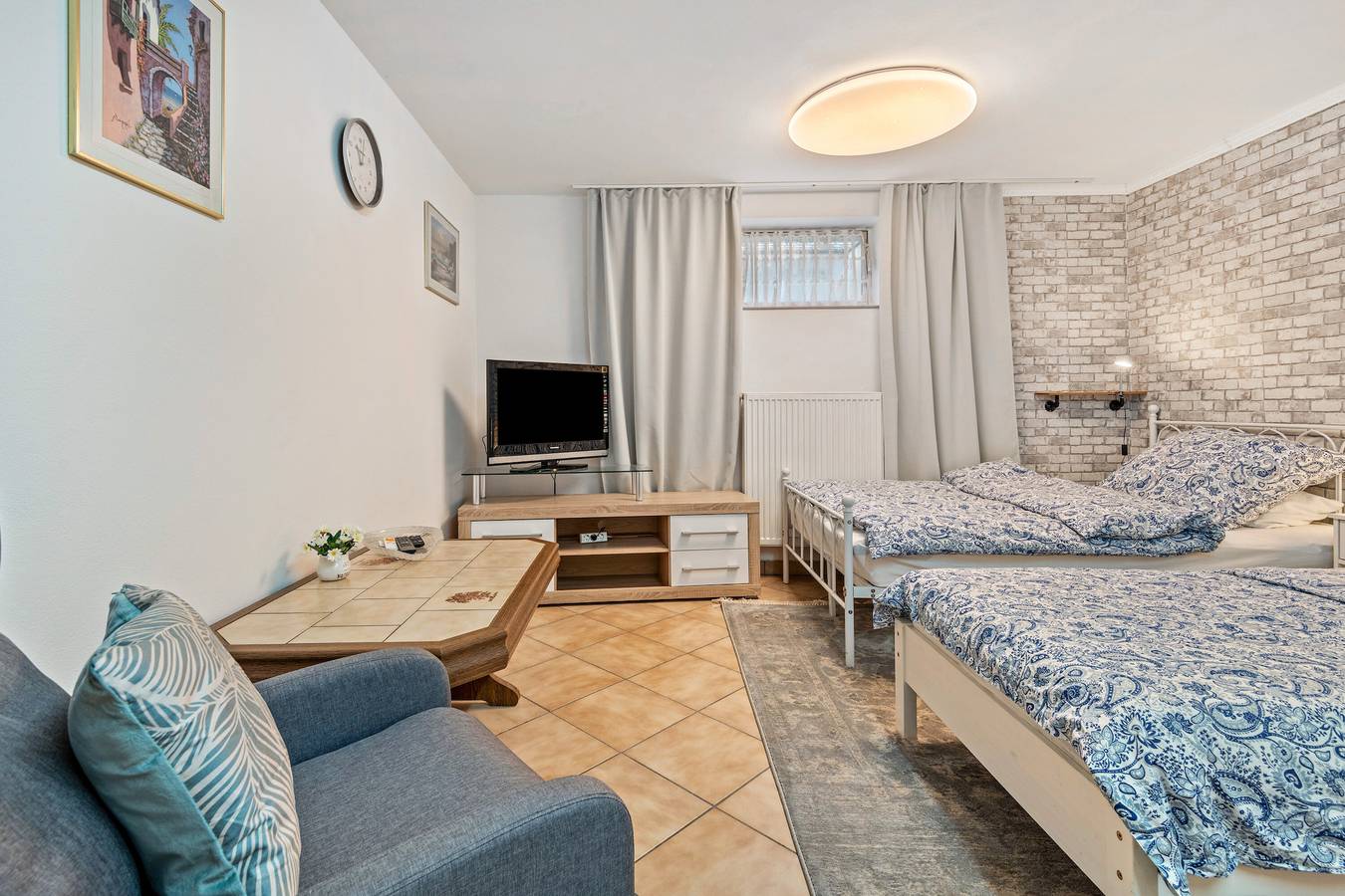 Ganzes Studio, Einzimmerapartment 'Gemütliche Ferienwohnung' mit privatem Garten und Wi-Fi in Nittenau, Ostbayern