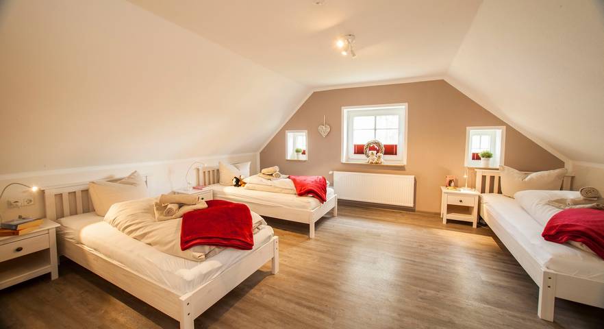 Bauernhof für 11 Personen, mit Garten, kinderfreundlich in Wangerland - 2