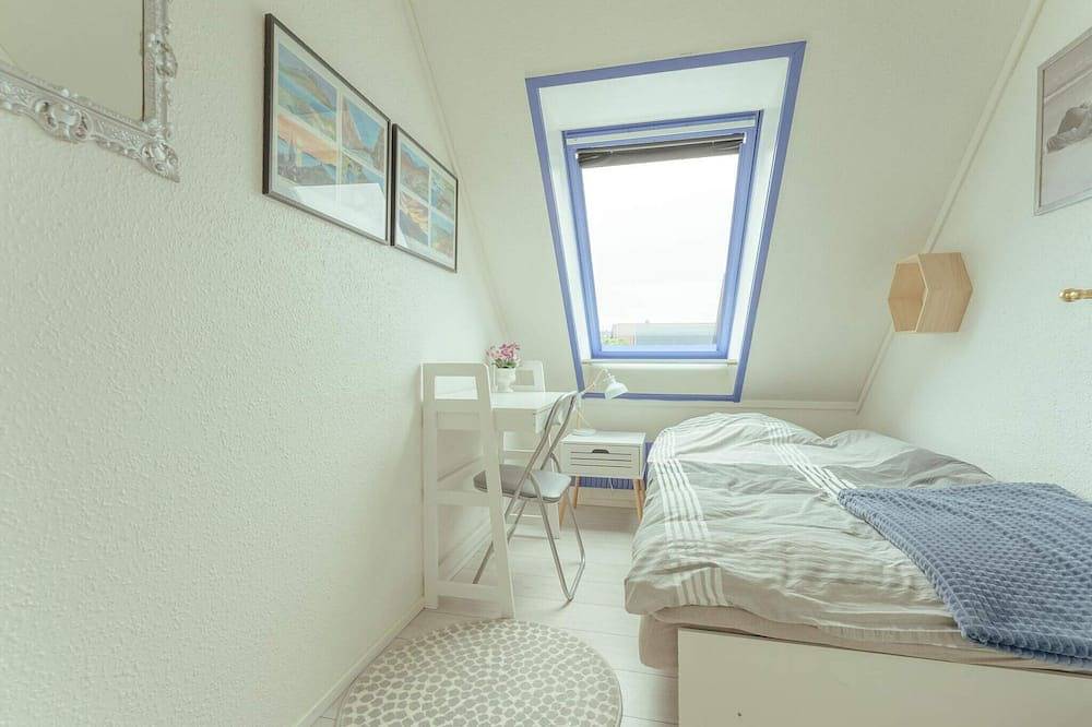 Cozy Loft with Views - By Traum Ferienwohnungen in Tórshavn, Faroe Islands