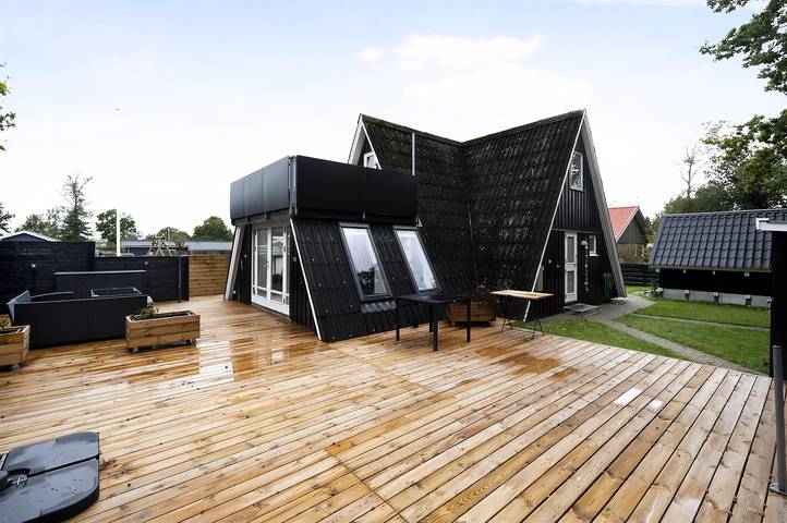 Ferienhaus für 6 Personen, mit Garten und Terrasse am Mariagerfjord