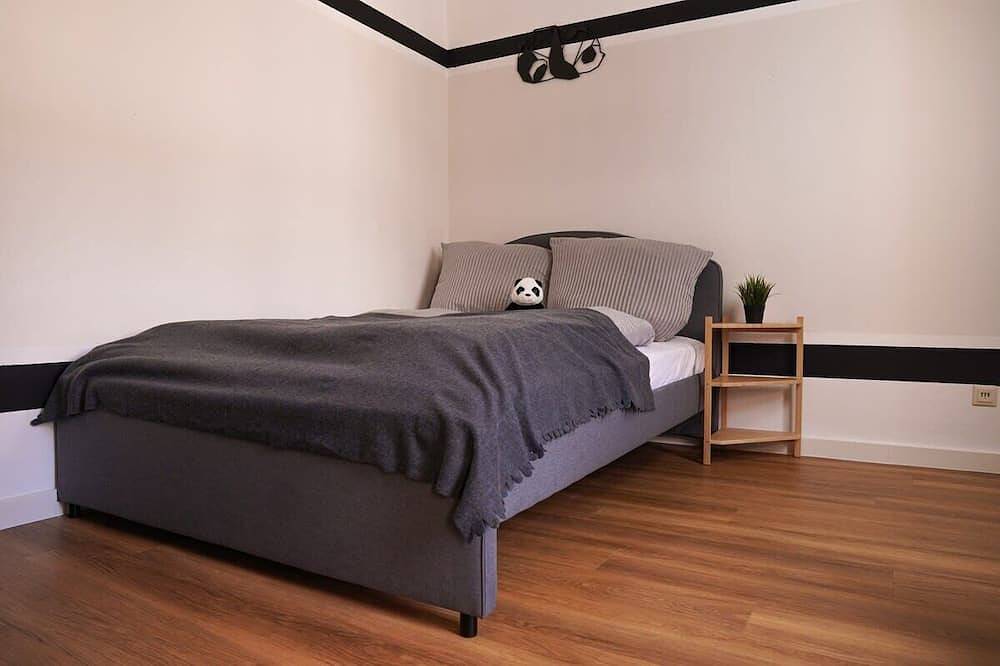 Ganze Wohnung, Fullhouse | Halle | T28 Panda Apt. in Halle, Saale-Unstrut