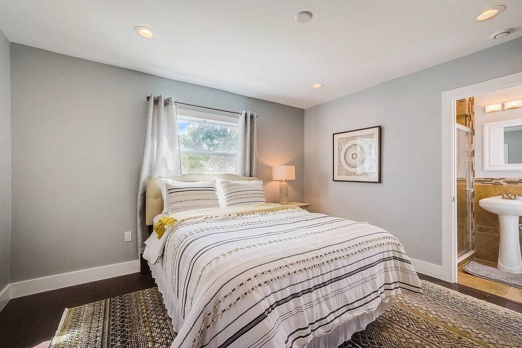 Discover Hacienda del Sol - Dog-Friendly, Downtown in Sarasota, Sarasota County