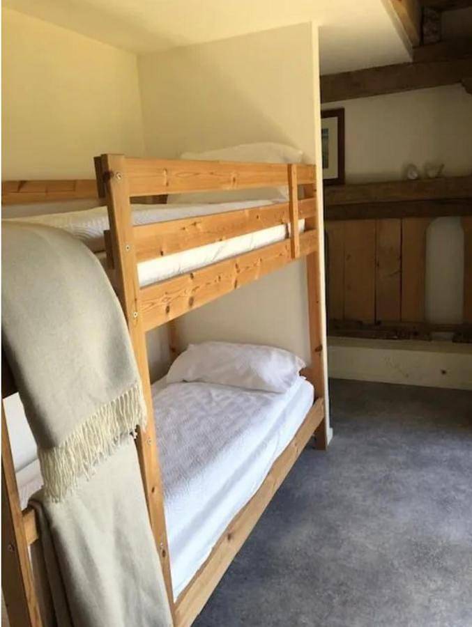 Chambre d’hôte pour 3 personnes, avec jardin et piscine, animaux acceptés à Troche - 3