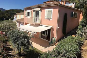 Villa pour 6 personnes, avec balcon et jardin à Mandelieu-la-Napoule