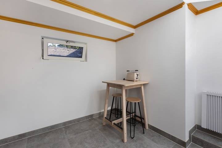 Ganze Wohnung, Ferienwohnung 'Sophie' mit Gemeinschaftspool, Gemeinschaftsterrasse und Wi-Fi in Querfurt, Saale-Unstrut