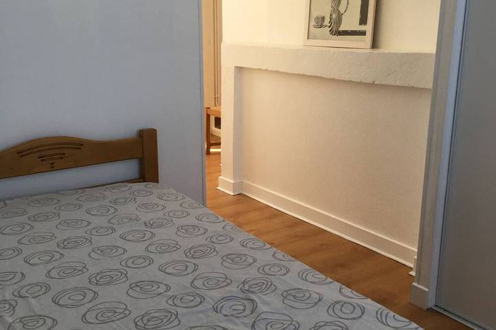 Location de vacances pour 5 personnes, avec terrasse ainsi que piscine et jardin, animaux acceptés à Grignols - 4