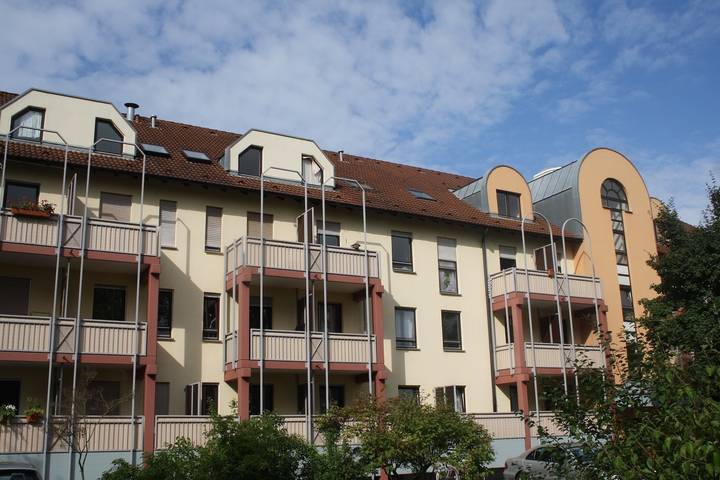 Ganze Ferienwohnung, Schönes Apartment im Dachgeschoss in Mannheim Nahe Rheinauer See in Mannheim, Rheinebene