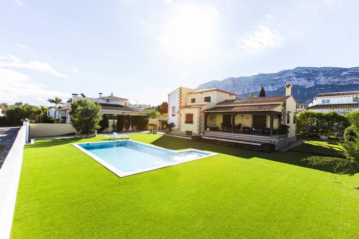 Villa für 8 Personen, mit Garten in Dénia - 2