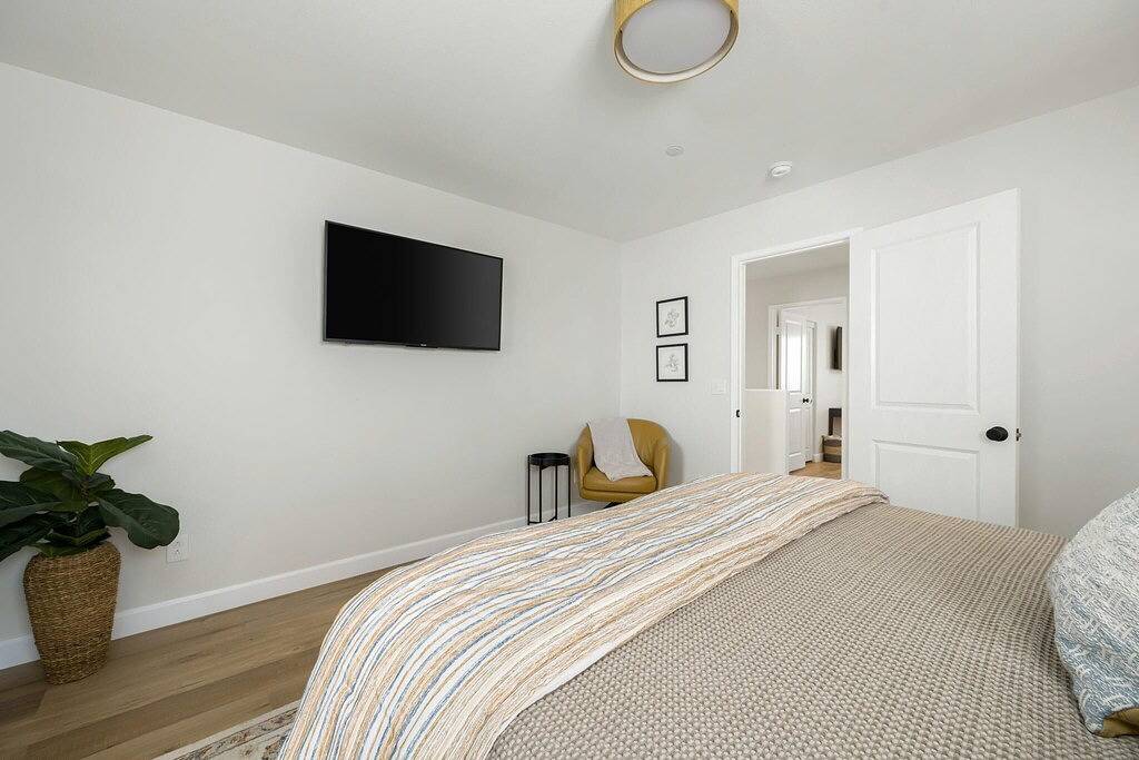 Magnolia House - Brand new hidden gem with tranquil pool and spa in Coachella, Coachella Valley