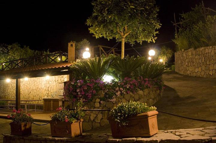 Villa Magnolia piscina 3br / 2Ba, giardino in Sant'Agnello, Sorrento Coast