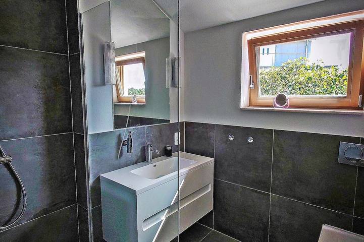 ➤Exklusives Ferienhaus „Villa Marumare“, Neubau 2021, Pool, nur 300 m zum Strand in Milna, Brac