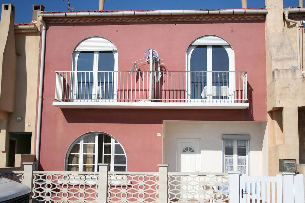 Entire apartment, For Rent T2 - Leucate plage - 1er G - Front De Mer- in Leucate, Narbonne region