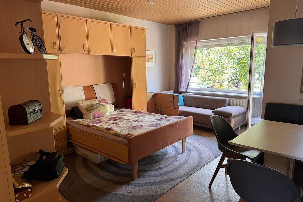 Geheel appartement, Vacations on the farm - centrally located, cozy vacation apartment in the countryside in Hünfelden, Taunus