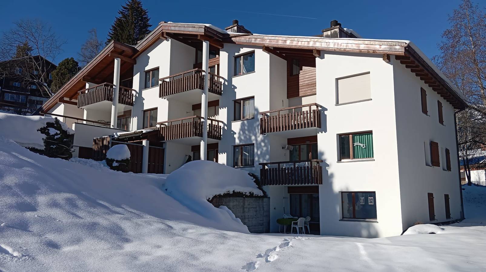 Ganze Ferienwohnung, Casa Cappalutta - 2.5 Zimmerwohnung mit direktem Gartenzugang in Flims-Dorf, Flims