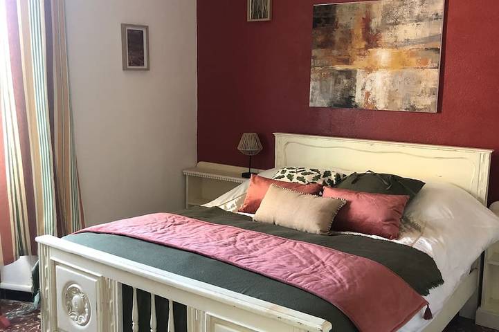 Mas Bellevue at the foot of the Cévennes, available for rent from Saturday to Saturday in Sainte-Cécile-d'Andorge, Cevenas