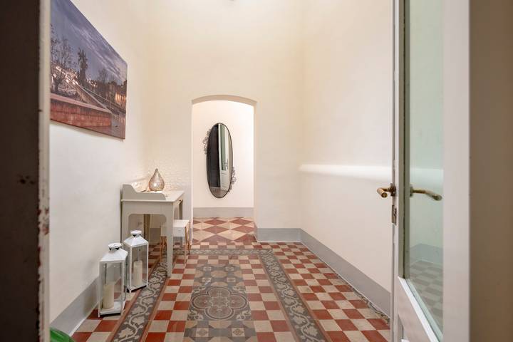 Entire apartment, Studio 'Garibaldi54 - Camera del Fico' with Balcony, Wi-Fi and Air Conditioning in Santo Spirito, Bari