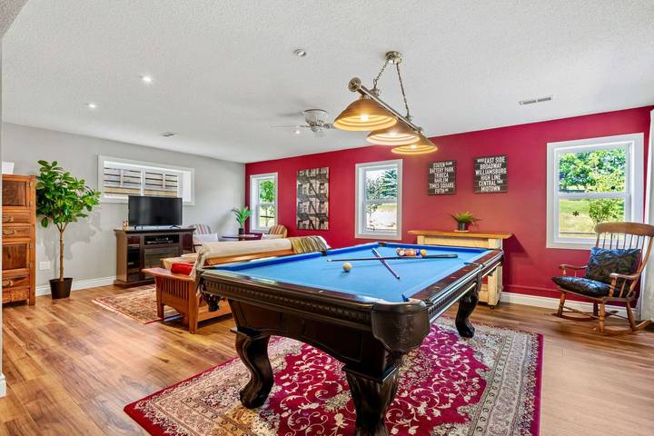 Ferienwohnung für 4 Personen, mit Balkon und Garten, kinderfreundlich in Alberta