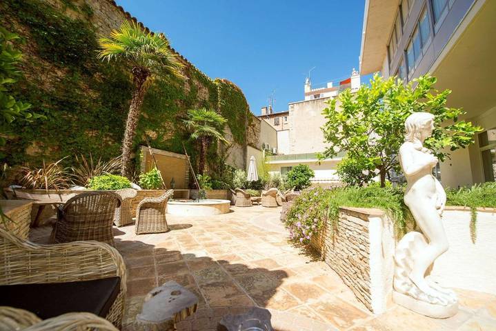 Hôtel pour 2 personnes, avec jacuzzi et jardin